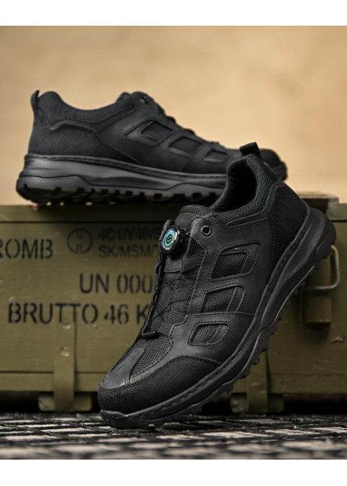 Tactical sneakers with auto-lacing, black